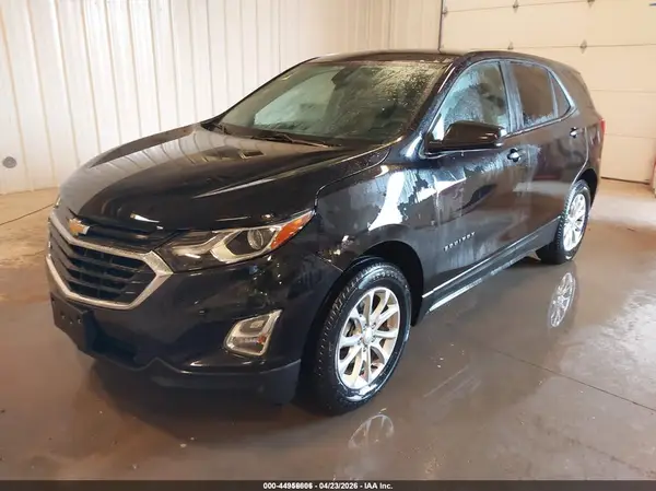 2GNAXSEV4L6240249 2020 CHEVROLET EQUINOX - Image 2