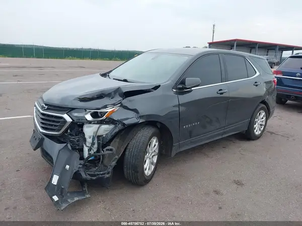 2GNAXSEV5J6120599 2018 CHEVROLET EQUINOX - Image 2