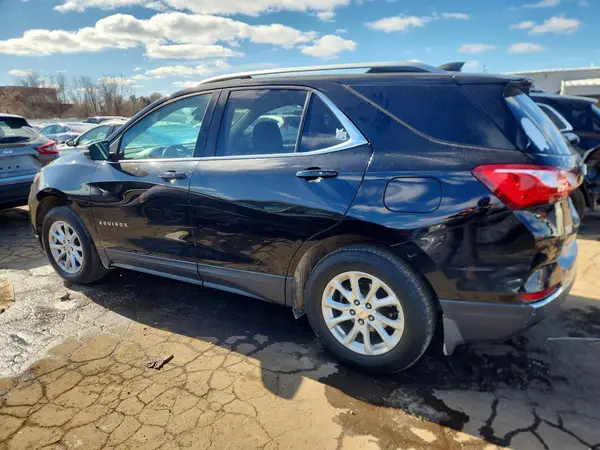 2GNAXSEV5J6133255 2018 CHEVROLET EQUINOX - Image 2