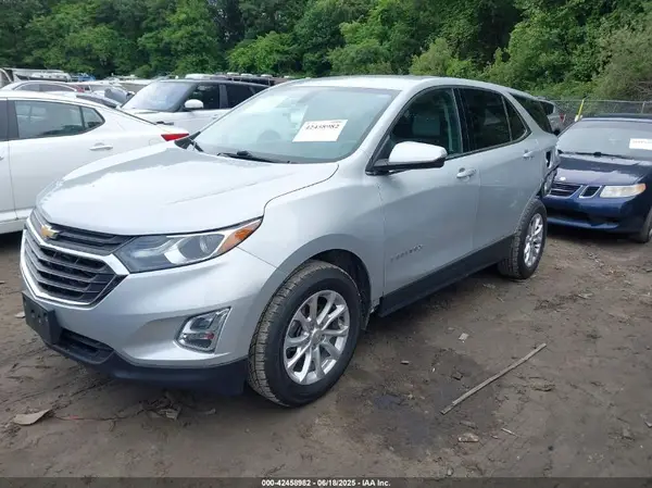 2GNAXSEV5J6135300 2018 CHEVROLET EQUINOX - Image 2