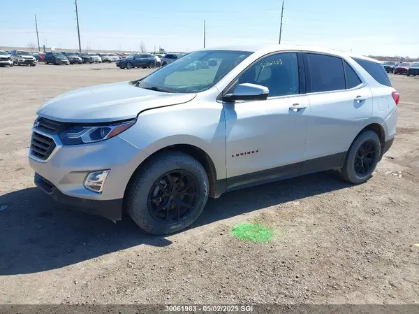 2GNAXSEV5J6144787 2018 CHEVROLET EQUINOX - Image 2
