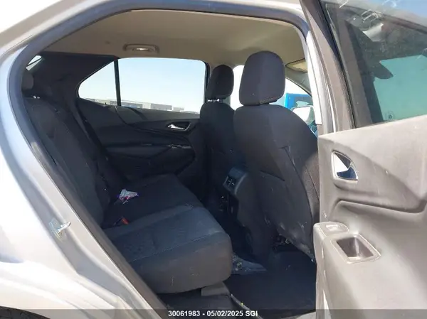 2GNAXSEV5J6144787 2018 CHEVROLET EQUINOX - Image 8