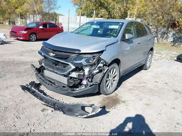 2GNAXSEV5J6145521 2018 CHEVROLET EQUINOX - Image 2
