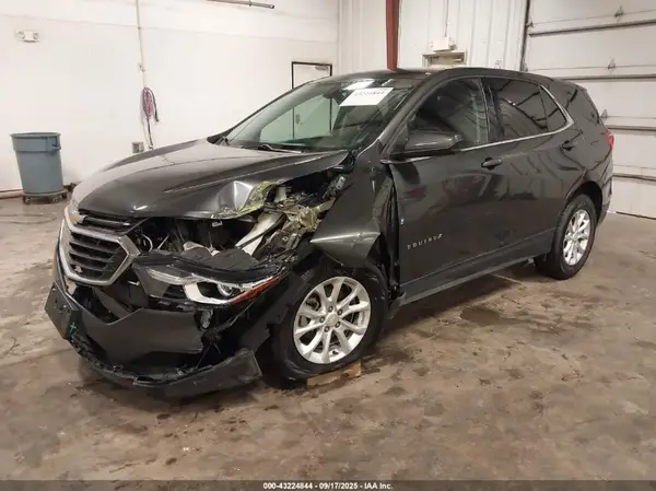 2GNAXSEV5J6188272 2018 CHEVROLET EQUINOX - Image 2