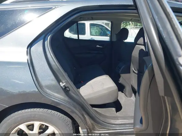 2GNAXSEV5J6243092 2018 CHEVROLET EQUINOX - Image 8