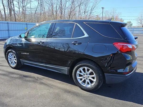 2GNAXSEV5J6256070 2018 CHEVROLET EQUINOX - Image 2