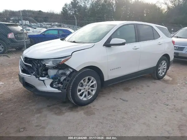 2GNAXSEV5J6261530 2018 CHEVROLET EQUINOX - Image 2