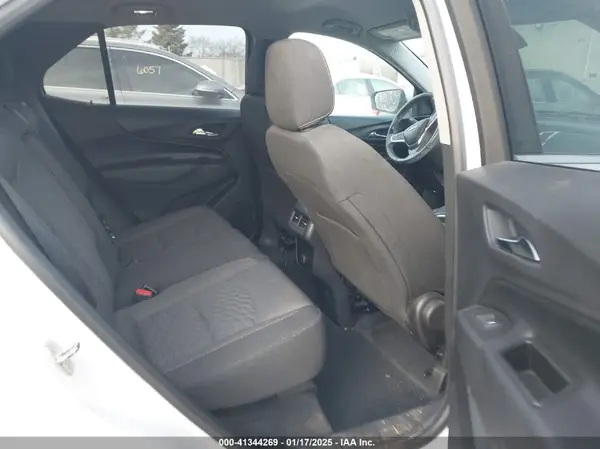 2GNAXSEV5J6261530 2018 CHEVROLET EQUINOX - Image 8