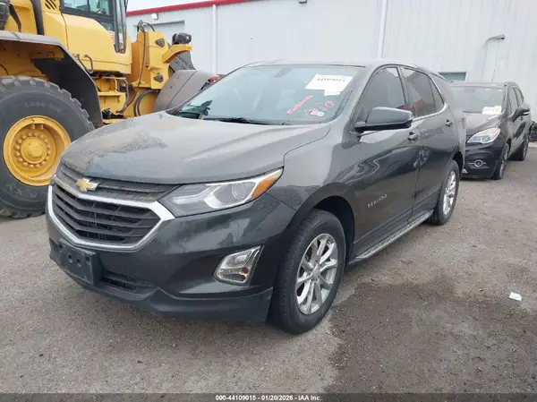 2GNAXSEV5J6285455 2018 CHEVROLET EQUINOX - Image 2