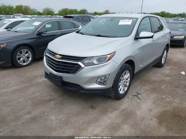 2GNAXSEV5J6287643 2018 CHEVROLET EQUINOX - Image 2