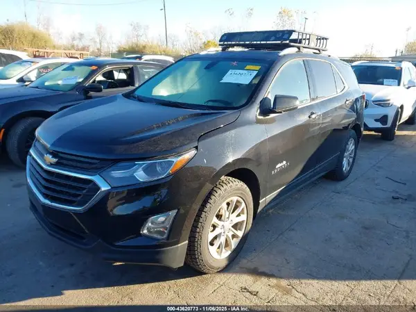 2GNAXSEV5J6296911 2018 CHEVROLET EQUINOX - Image 2