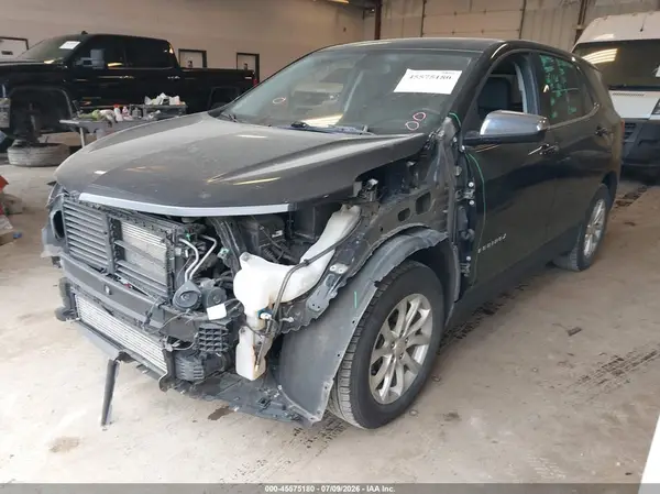 2GNAXSEV5J6299680 2018 CHEVROLET EQUINOX - Image 2