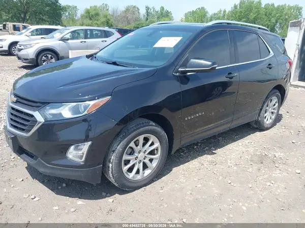 2GNAXSEV5J6303467 2018 CHEVROLET EQUINOX - Image 2