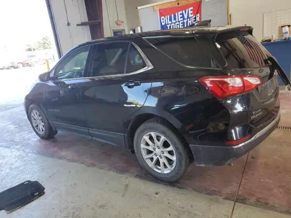 2GNAXSEV5J6307132 2018 CHEVROLET EQUINOX - Image 2