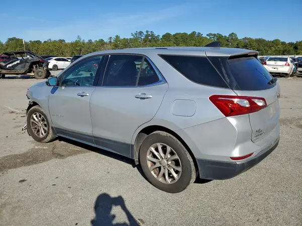 2GNAXSEV5J6308894 2018 CHEVROLET EQUINOX - Image 2