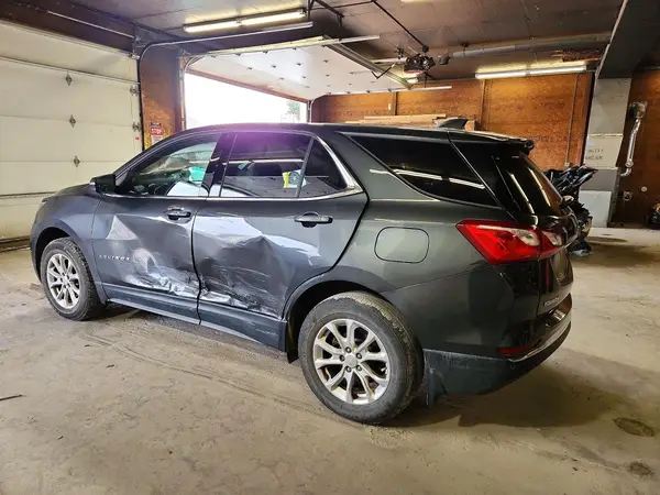 2GNAXSEV5J6308961 2018 CHEVROLET EQUINOX - Image 2