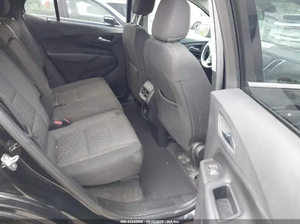 2GNAXSEV5J6329261 2018 CHEVROLET EQUINOX - Image 8