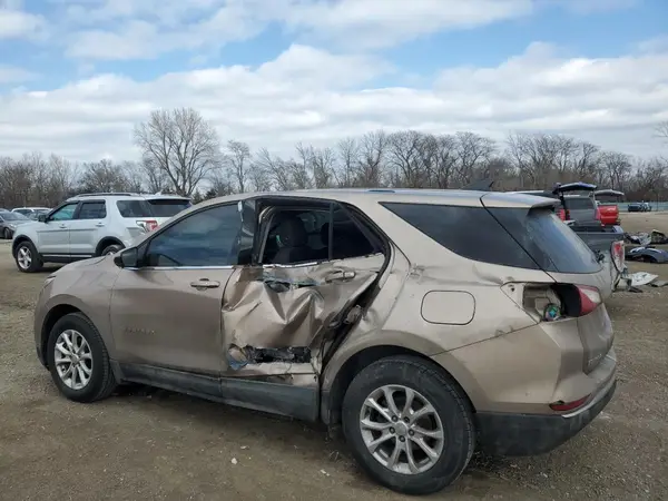 2GNAXSEV5J6329633 2018 CHEVROLET EQUINOX - Image 2