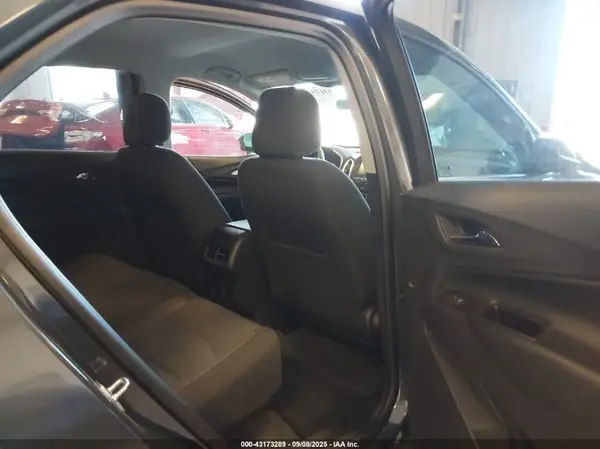 2GNAXSEV5J6334850 2018 CHEVROLET EQUINOX - Image 8
