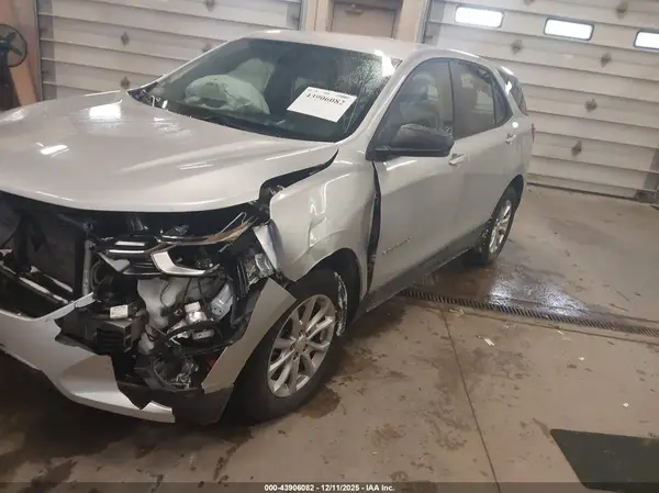 2GNAXSEV5L6101750 2020 CHEVROLET EQUINOX - Image 2