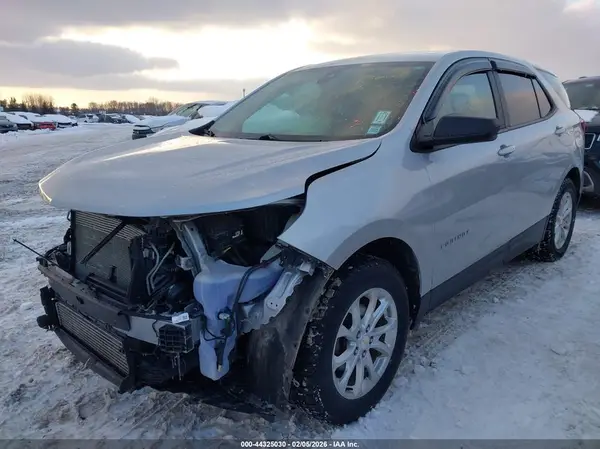 2GNAXSEV5L6145523 2020 CHEVROLET EQUINOX - Image 2