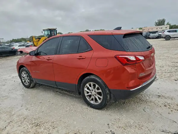 2GNAXSEV5L6245573 2020 CHEVROLET EQUINOX - Image 2