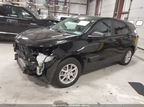 2GNAXSEV5N6100858 2022 CHEVROLET EQUINOX - Image 2