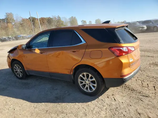 2GNAXSEV6J6107263 2018 CHEVROLET EQUINOX - Image 2