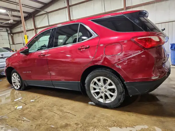 2GNAXSEV6J6121566 2018 CHEVROLET EQUINOX - Image 2