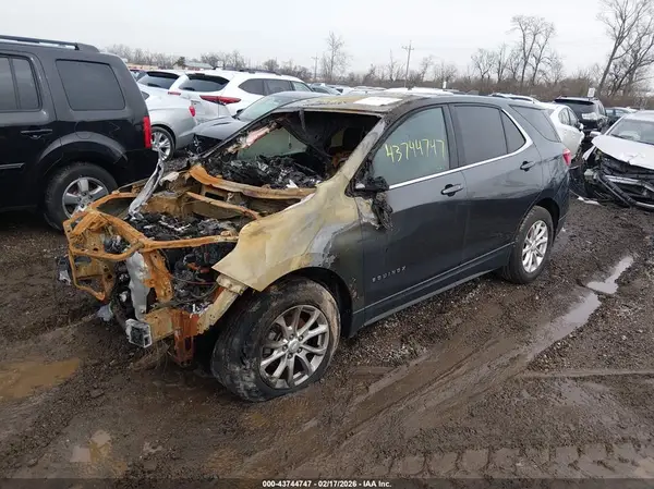 2GNAXSEV6J6133684 2018 CHEVROLET EQUINOX - Image 2