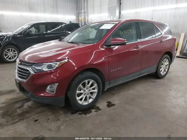 2GNAXSEV6J6155197 2018 CHEVROLET EQUINOX - Image 2