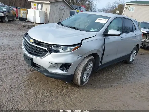 2GNAXSEV6J6187552 2018 CHEVROLET EQUINOX - Image 2