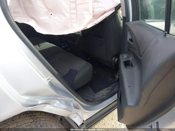 2GNAXSEV6J6187552 2018 CHEVROLET EQUINOX - Image 8