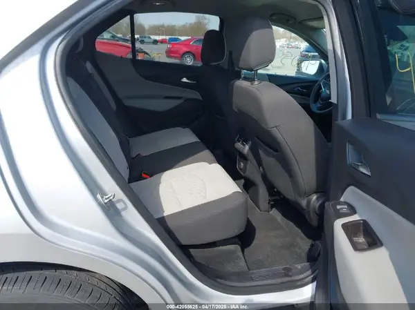 2GNAXSEV6J6204690 2018 CHEVROLET EQUINOX - Image 8