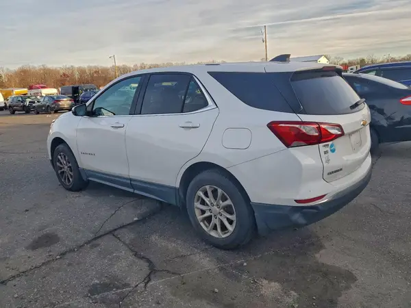 2GNAXSEV6J6211252 2018 CHEVROLET EQUINOX - Image 2