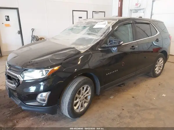 2GNAXSEV6J6215575 2018 CHEVROLET EQUINOX - Image 2