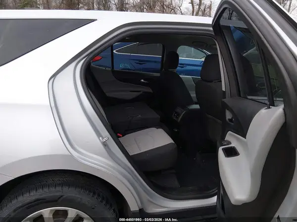 2GNAXSEV6J6227533 2018 CHEVROLET EQUINOX - Image 8