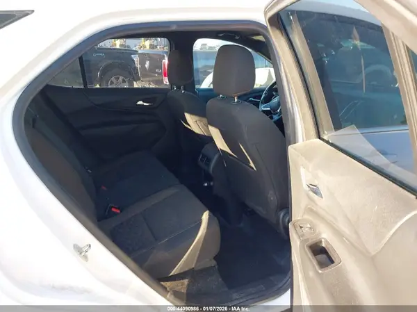 2GNAXSEV6J6237012 2018 CHEVROLET EQUINOX - Image 8