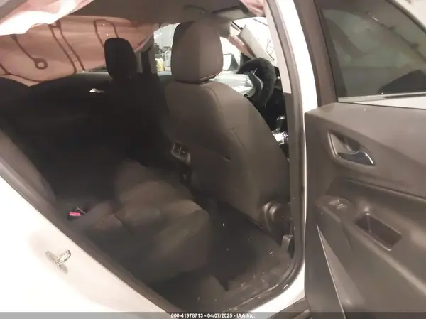 2GNAXSEV6J6257504 2018 CHEVROLET EQUINOX - Image 8
