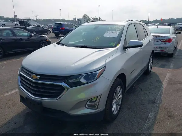 2GNAXSEV6J6317720 2018 CHEVROLET EQUINOX - Image 2