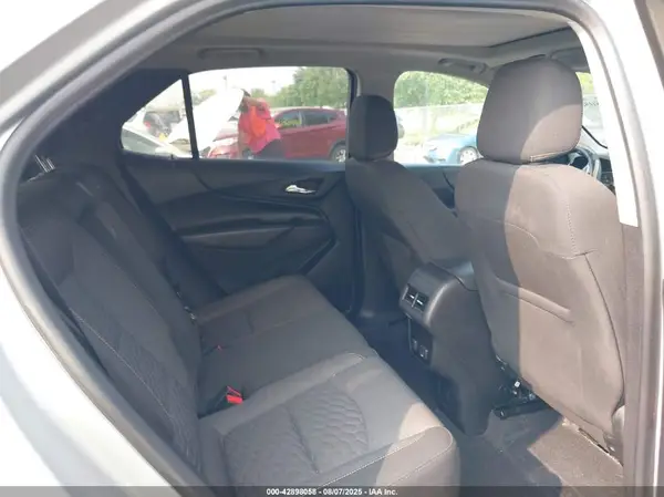 2GNAXSEV6J6317720 2018 CHEVROLET EQUINOX - Image 8