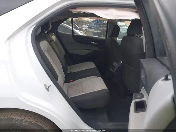 2GNAXSEV6J6321847 2018 CHEVROLET EQUINOX - Image 8