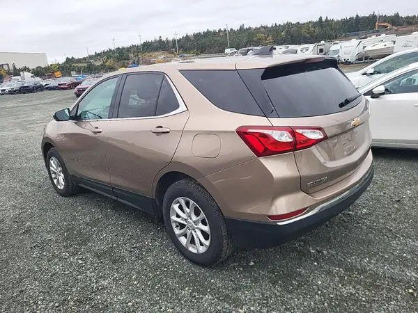 2GNAXSEV6J6340107 2018 CHEVROLET EQUINOX - Image 2