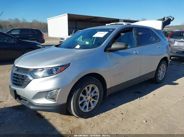 2GNAXSEV6L6158684 2020 CHEVROLET EQUINOX - Image 2