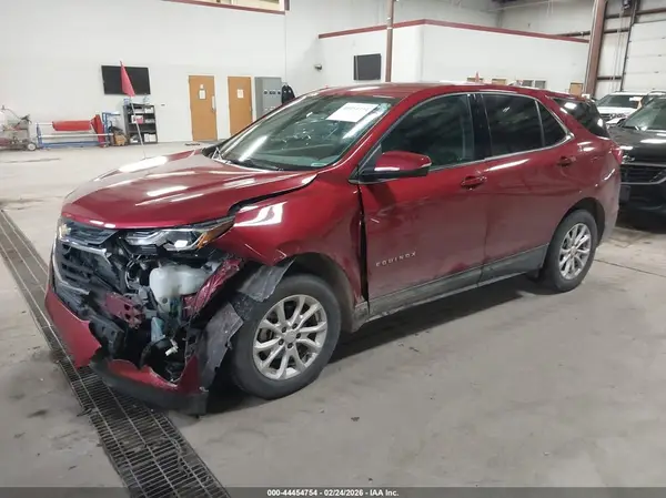 2GNAXSEV7J6104775 2018 CHEVROLET EQUINOX - Image 2