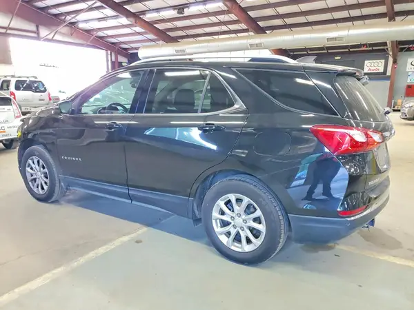 2GNAXSEV7J6143690 2018 CHEVROLET EQUINOX - Image 2