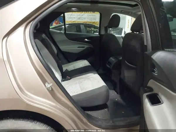 2GNAXSEV7J6169464 2018 CHEVROLET EQUINOX - Image 8