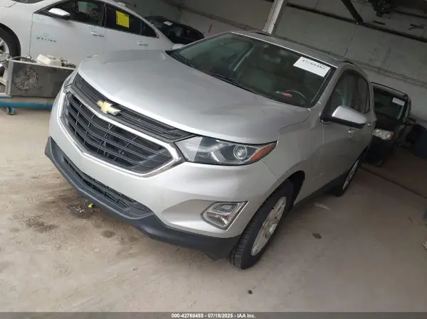 2GNAXSEV7J6207114 2018 CHEVROLET EQUINOX - Image 2