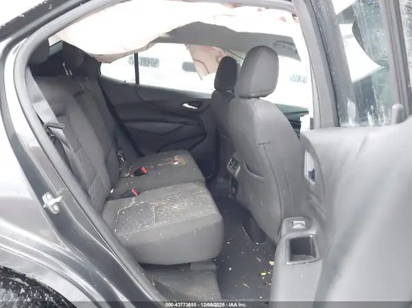 2GNAXSEV7J6246270 2018 CHEVROLET EQUINOX - Image 8