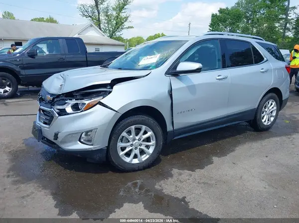 2GNAXSEV7J6250559 2018 CHEVROLET EQUINOX - Image 2